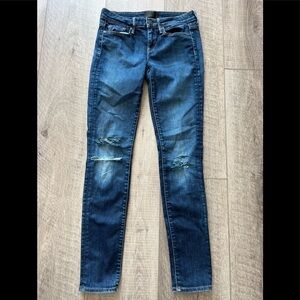 Vince Dylan Distressed Skinny Jeans in Dark Classic Wash Size 25